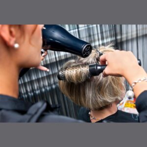 Hair studio - Trim + curl in with blowdry